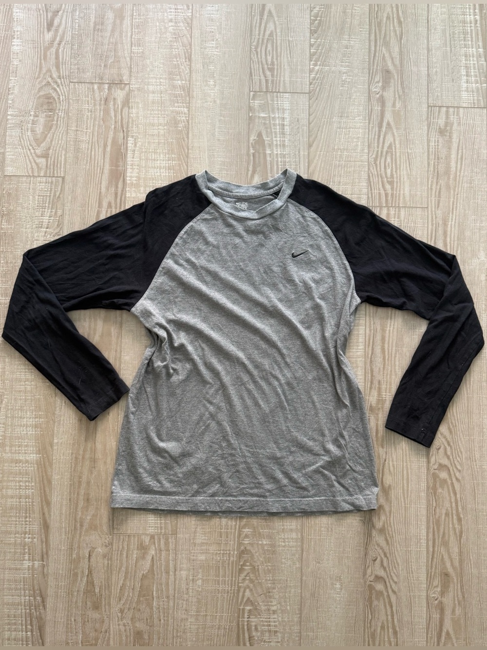 Nike Y2K Long Sleeve Baseball Style Tee